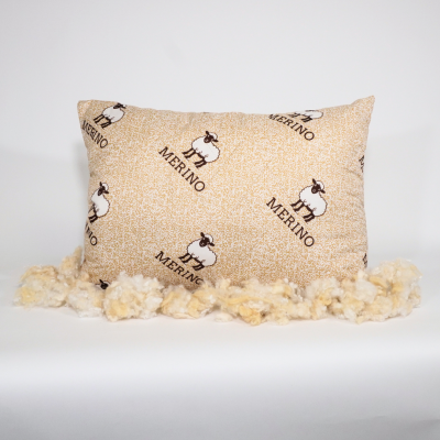 Възглавница Мерино 50/70 см,с пълнеж от вълна , за всички позиции на сън