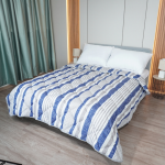 Вълнена олекотена завивка Мерино Грид 200/210 см