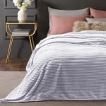 Одеяло, Ipekce Home, 100% полиестер, 200х220 см, Светло сив